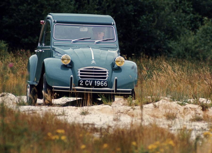  Citroen 2CV 1948 года  (фото 20 из 44)